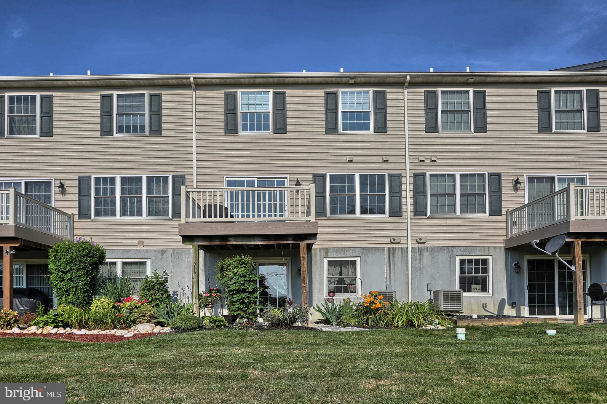 514 White Chapel Road Lancaster, PA 17603 - Photo 14 of 15 514 Whitechapel (Rear Exterior View)