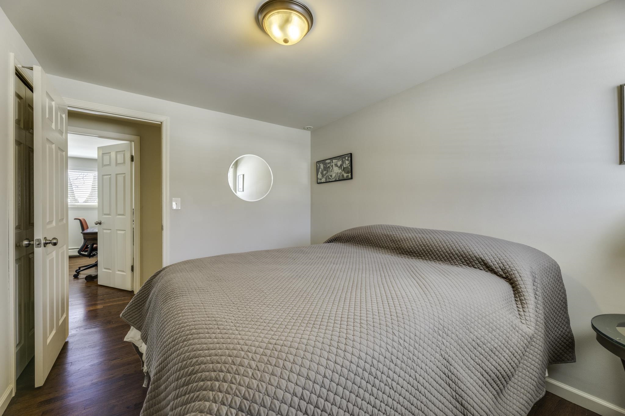 2762 Bridle Road Bloomfield Hills, MI 48304 - Photo 25 of 42 3rd bedroom upper level