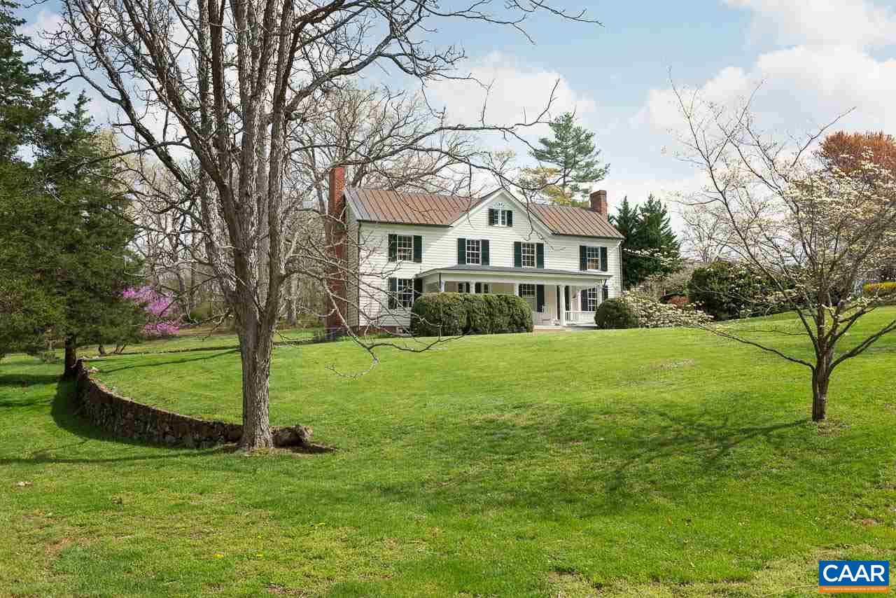 7124 Plank Road Charlottesville, VA 22903 - Photo 3 of 16 a front view of house with yard and green space