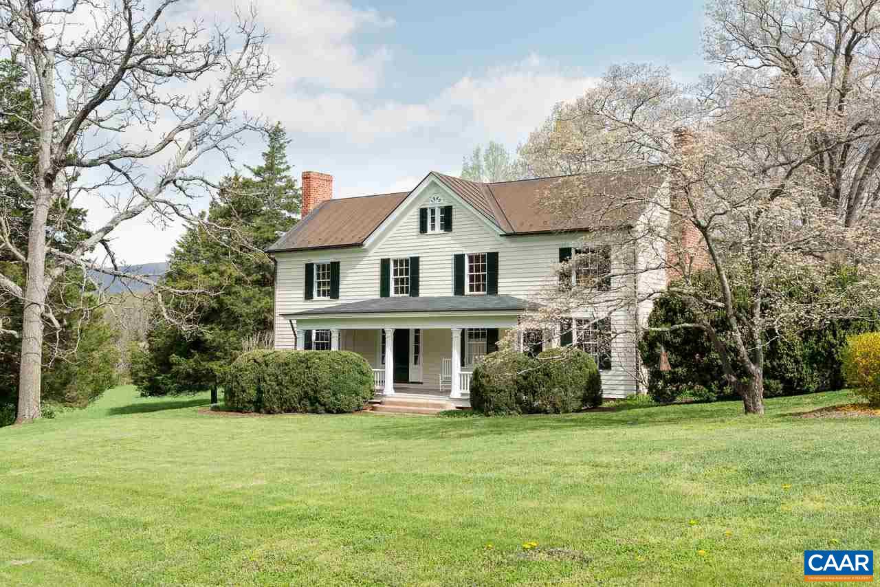 7124 Plank Road Charlottesville, VA 22903 - Photo 4 of 16 a front view of a house with a garden