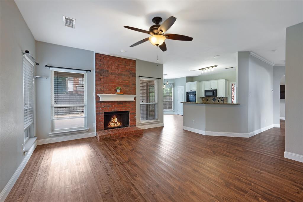 1803 Hunters Ridge Drive Grapevine, TX 76051 - Photo 15 of 35