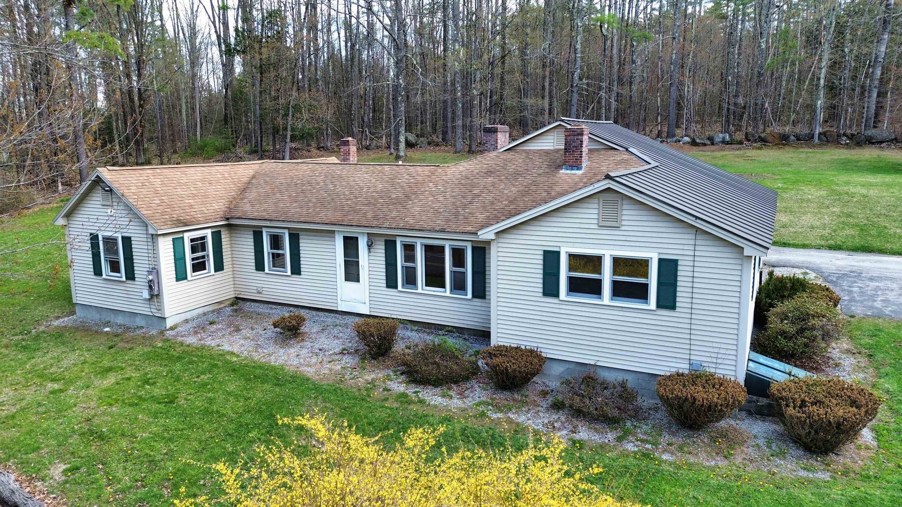 456 Salisbury Road Franklin, NH 03235 - Photo 4 of 48 Gallery Image 4
