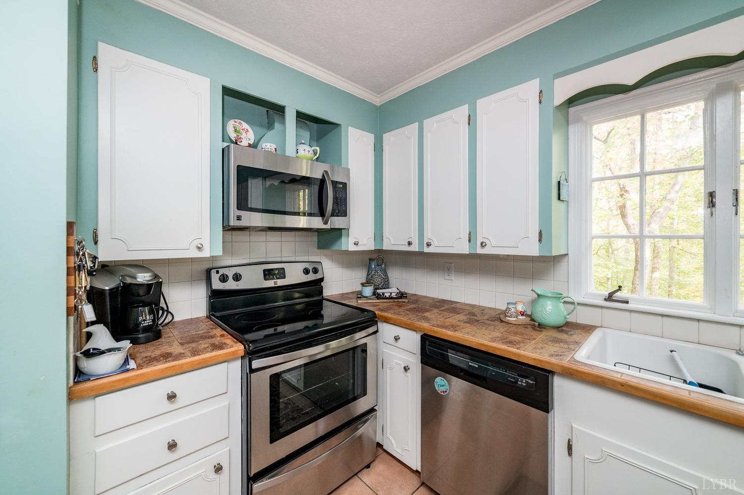 2104 Burnt Bridge Road Lynchburg, VA 24503 - Photo 25 of 51 Gallery Image 25