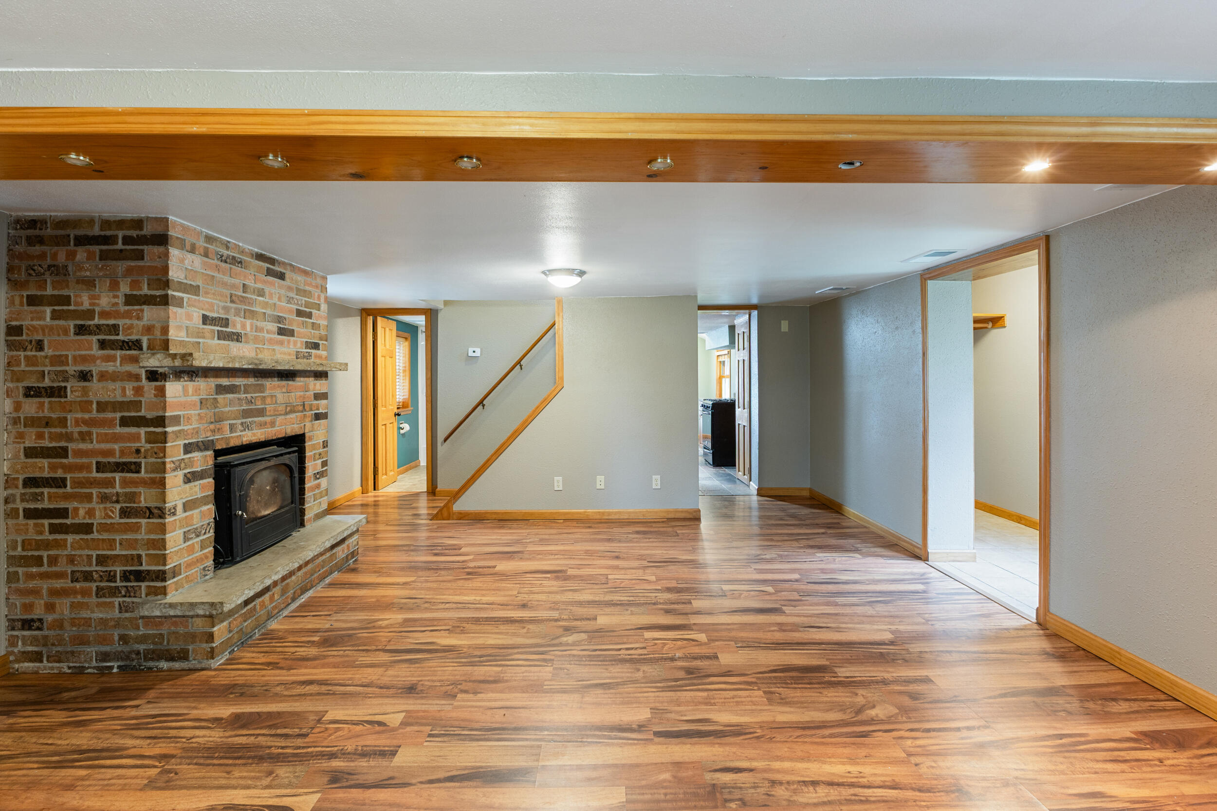 8413 Fox River Road Waterford, WI 53185 - Photo 8 of 26 Living Room