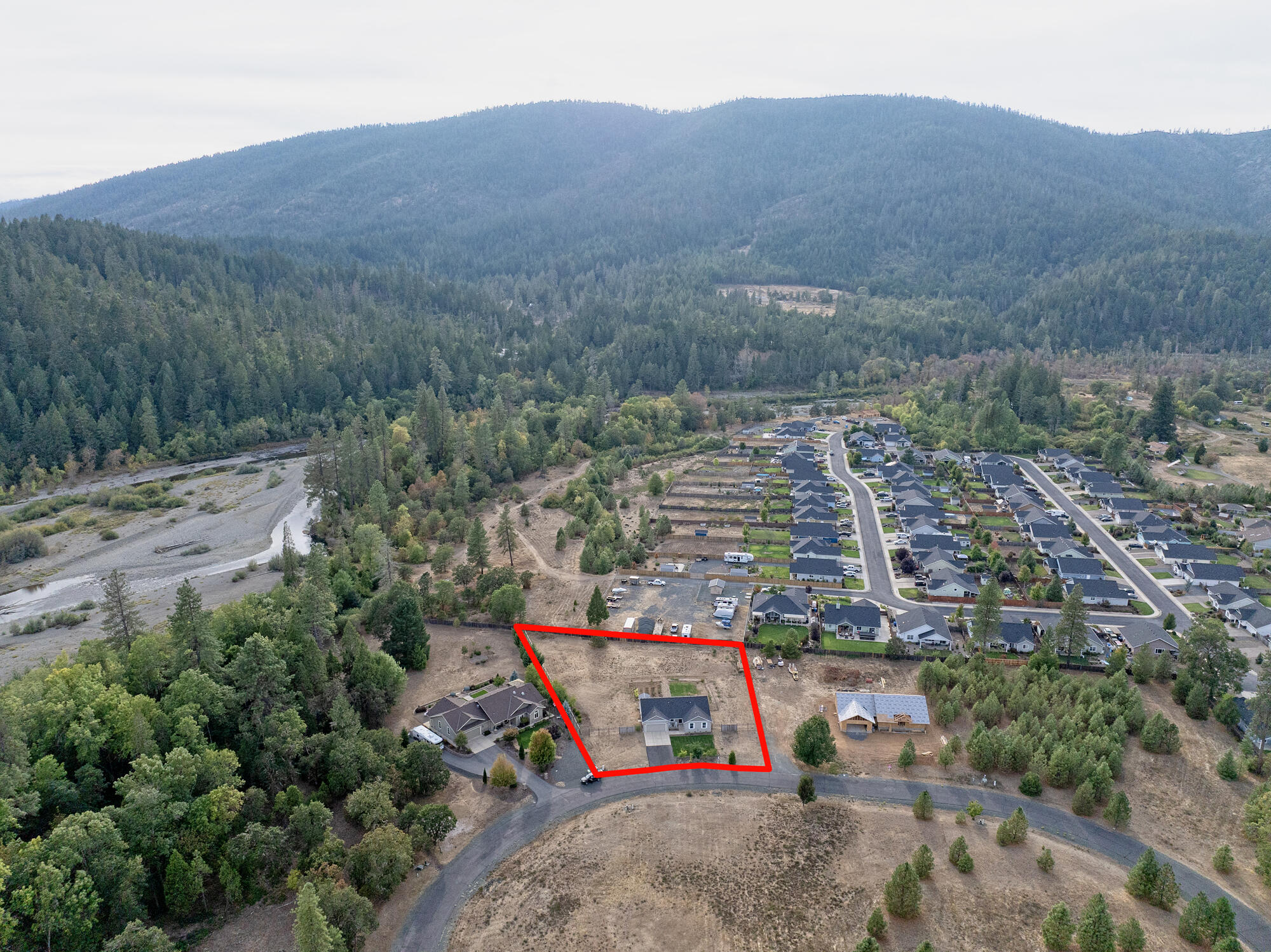 585 East Forks Circle Cave Junction, OR 97523 - Photo 32 of 36 DJI_20250906192916_0047_D copy