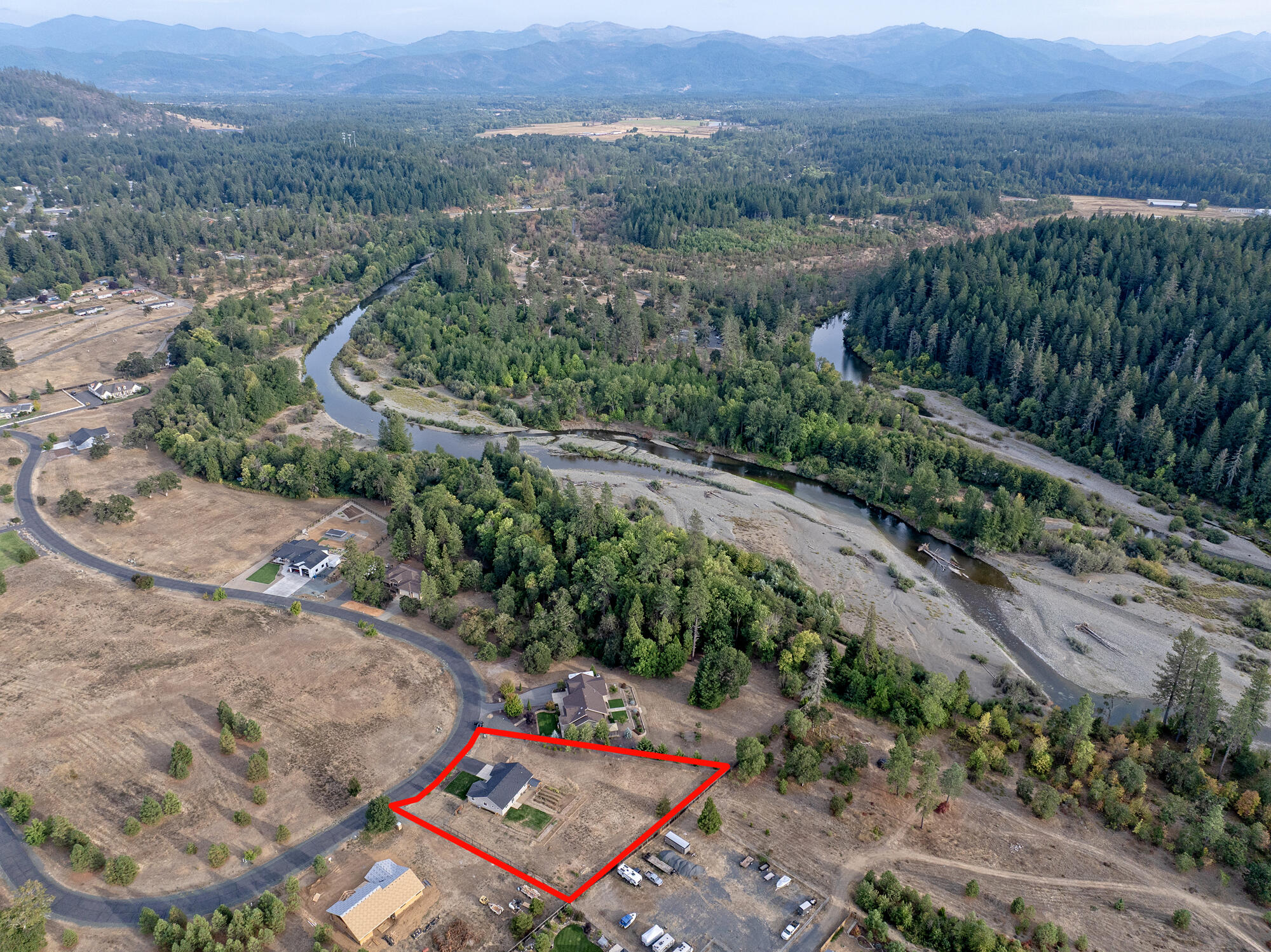 585 East Forks Circle Cave Junction, OR 97523 - Photo 34 of 36 DJI_20250906192812_0044_D copy