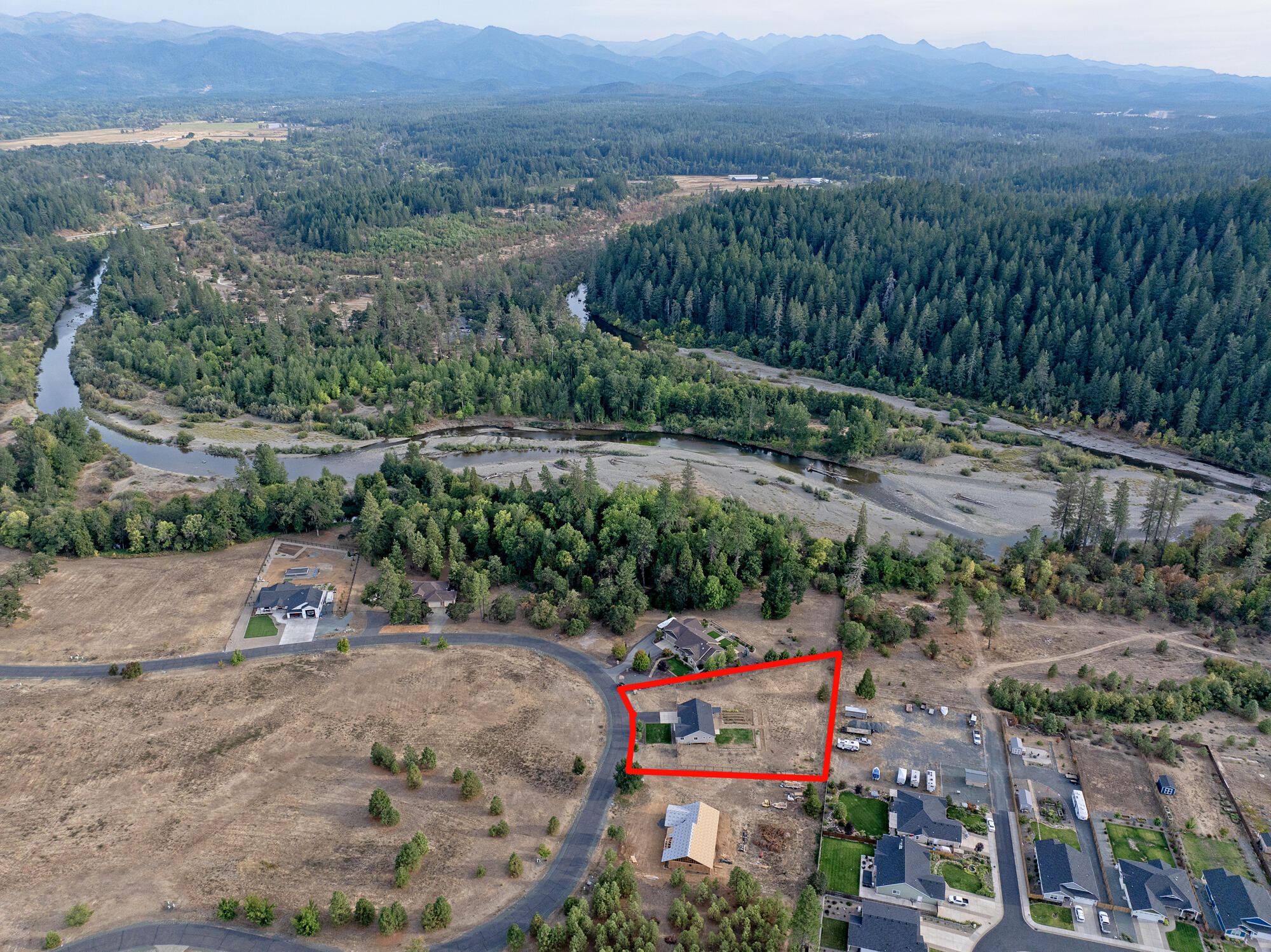585 East Forks Circle Cave Junction, OR 97523 - Photo 35 of 36 DJI_20250906192828_0045_D copy
