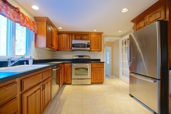 151 Linebrook Road Ipswich, MA 01938 - Photo 7 of 25 Gallery Image 7