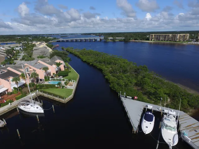 $6,950 | 1000 North Us Highway, Unit 810, Jupiter, FL 33477