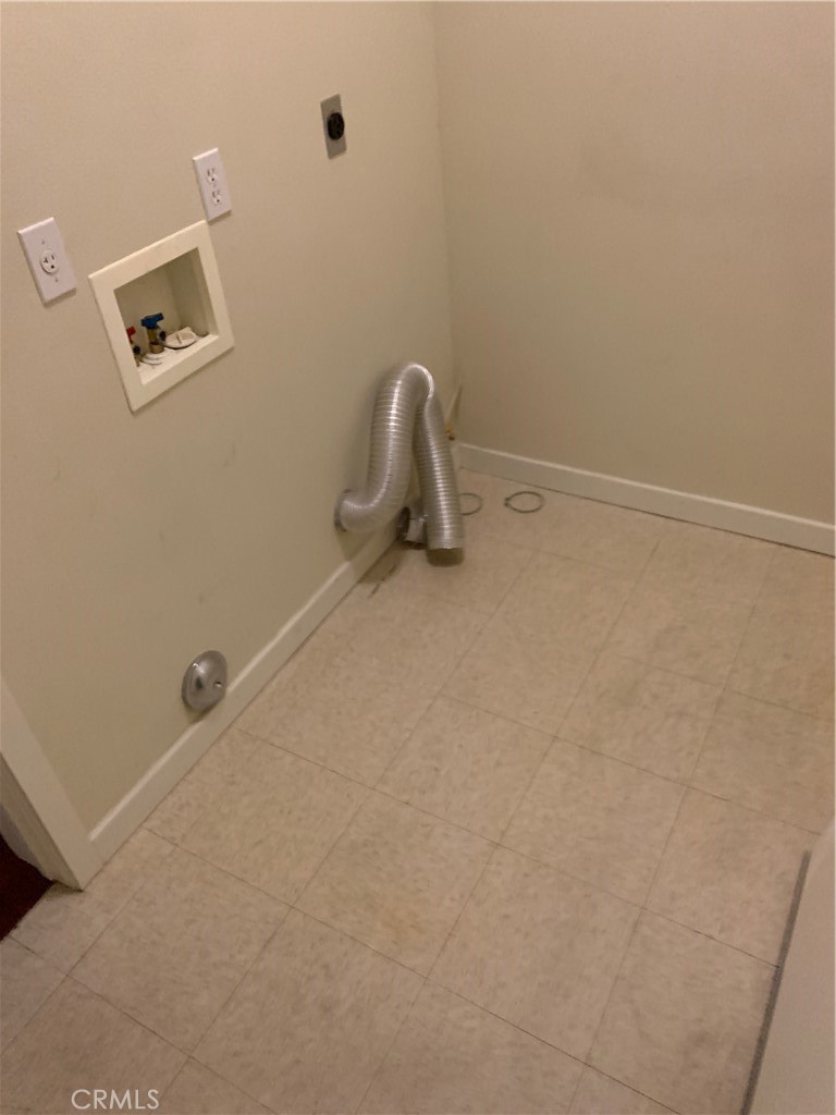 60055 Overture Drive Palm Springs, CA 92262 - Photo 5 of 19 a bathroom with a sink