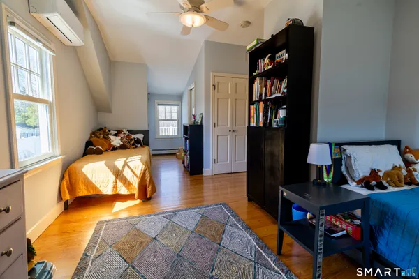 $899,000 | 341 Pequot Avenue, Groton, CT 06355