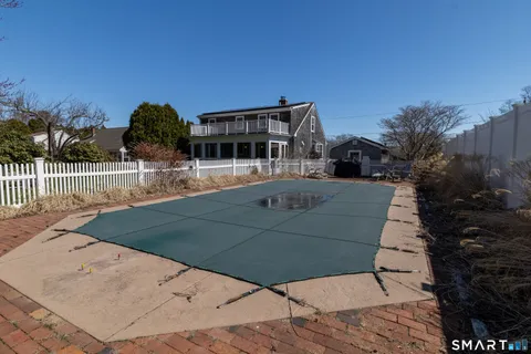 $899,000 | 341 Pequot Avenue, Groton, CT 06355
