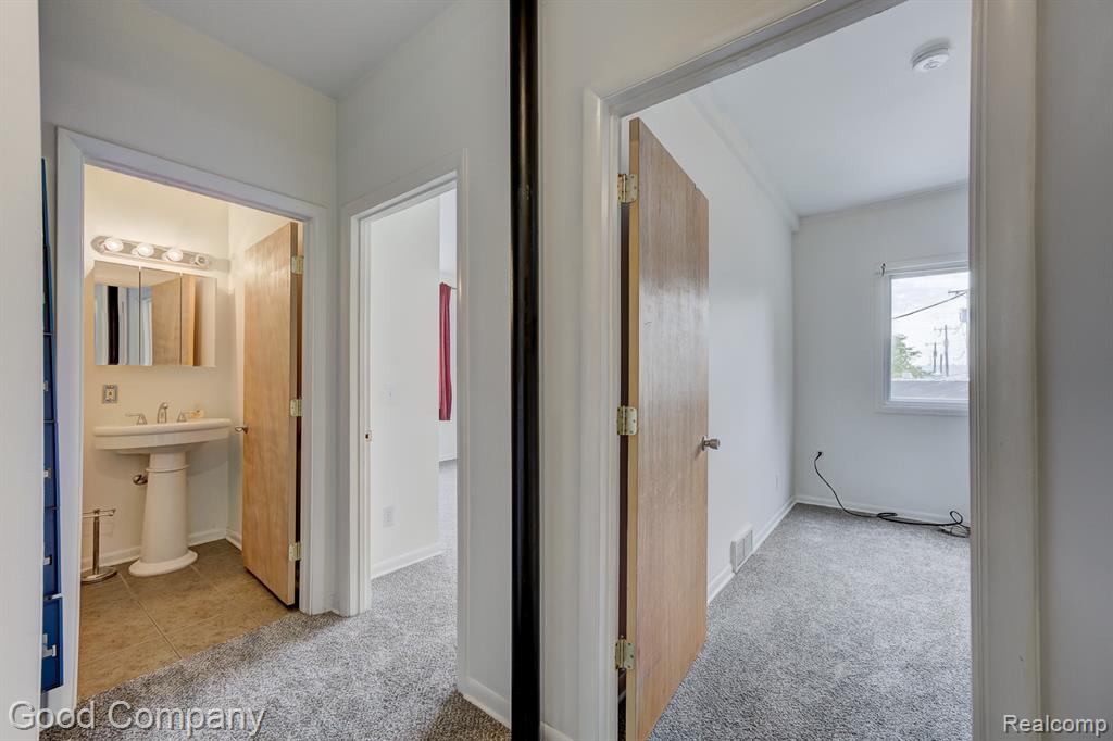 522 East 9 Mile Road, Unit 526 Ferndale, MI 48220 - Photo 16 of 27