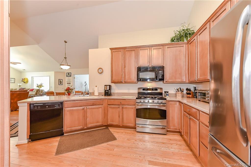 759 Ledgestone Court Tega Cay, SC 29708 - Photo 9 of 25 Gallery Image 9