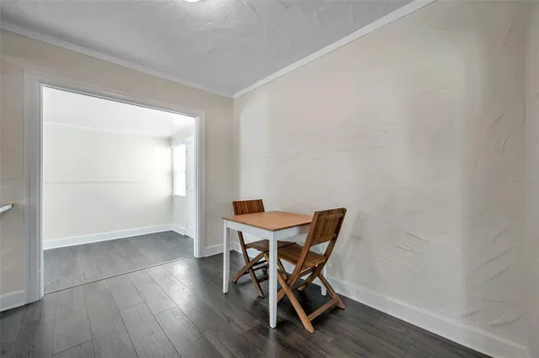 $2,600 | 4000 10th Avenue North, St. Petersburg, FL 33713