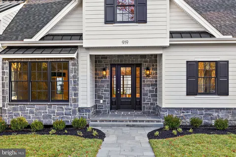 $1,895,000 | 919 Barley Drive, Wilmington, DE 19807