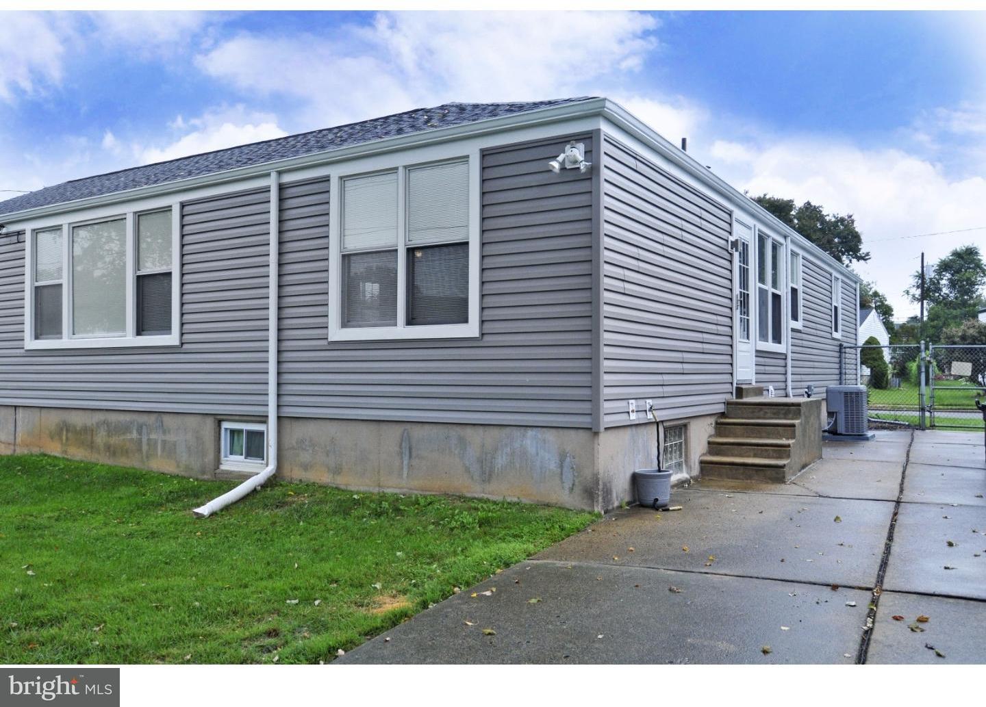 9728 Chapel Road Philadelphia, PA 19115 - Photo 23 of 23 Side Yard