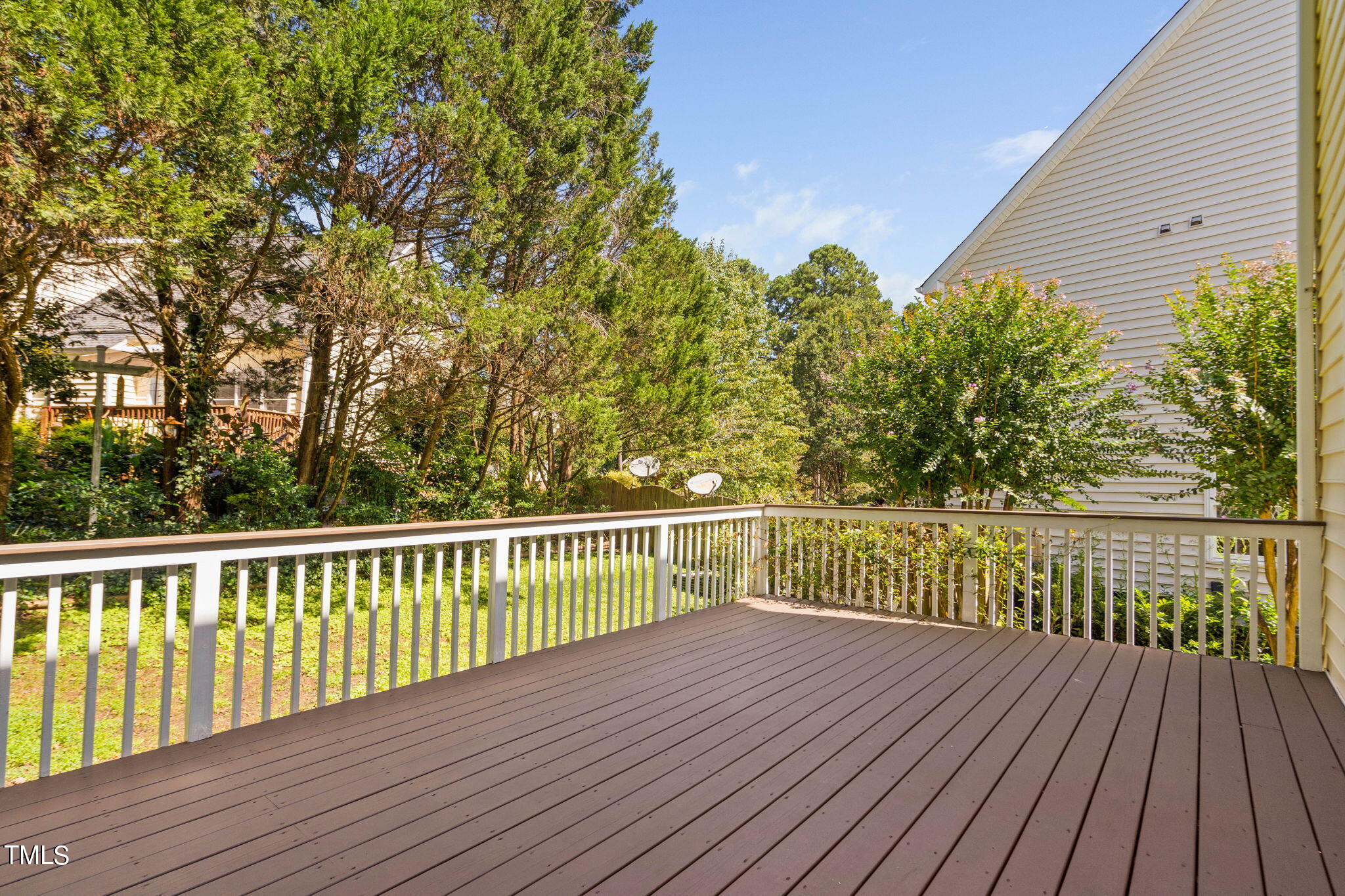 2513 Clerestory Place Raleigh, NC 27615 - Photo 7 of 26 6-web-or-mls-2513-clerestory-pl