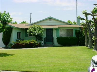 304 Maple Street Madera, CA 93637 - Photo 1 of 3 Gallery Image 1