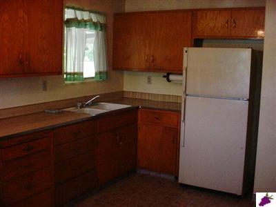 304 Maple Street Madera, CA 93637 - Photo 2 of 3 Gallery Image 2