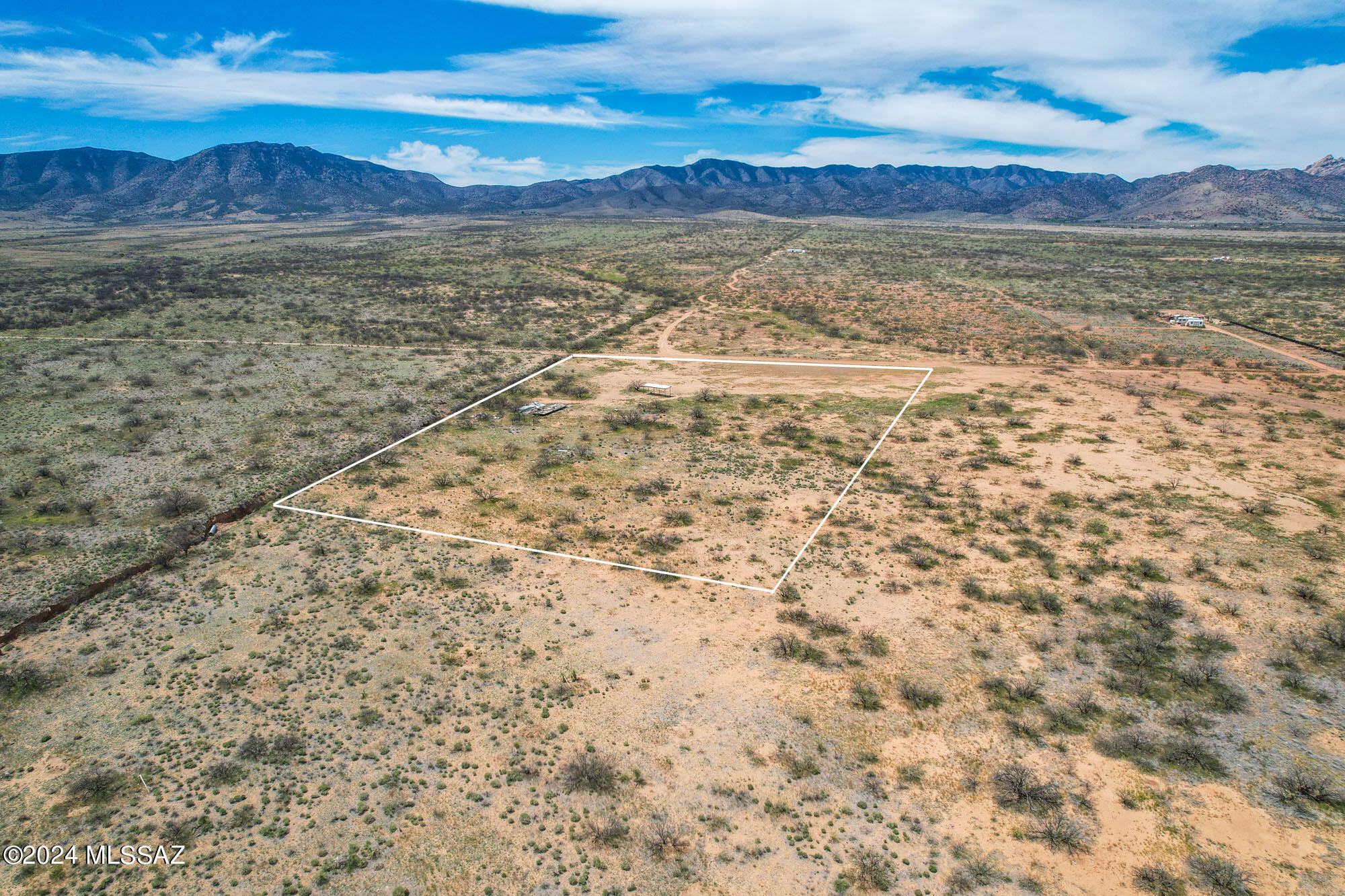 4.64-acres South Central Road, Unit 1 Pearce, AZ 85625 - Photo 4 of 18 Gallery Image 4