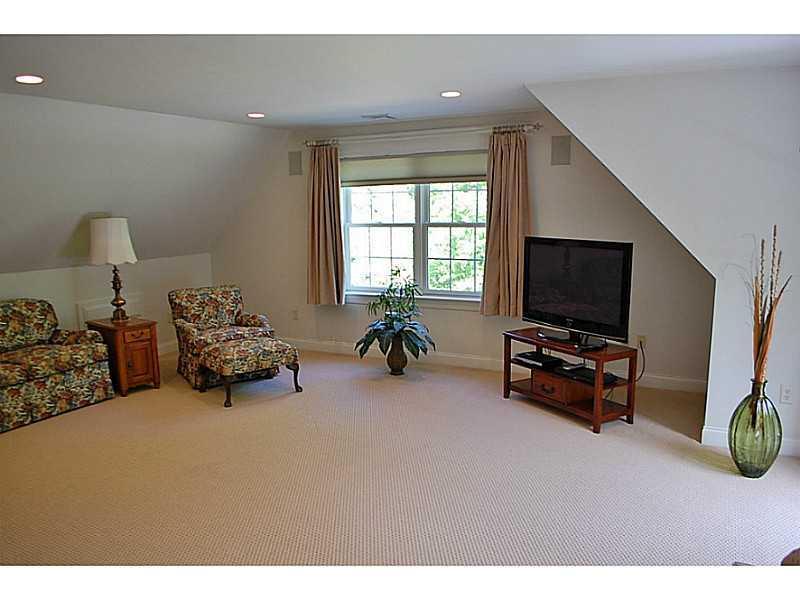 81 Webbs Mills Road Raymond, ME 04071 - Photo 23 of 35 Den/Family/Great Room.