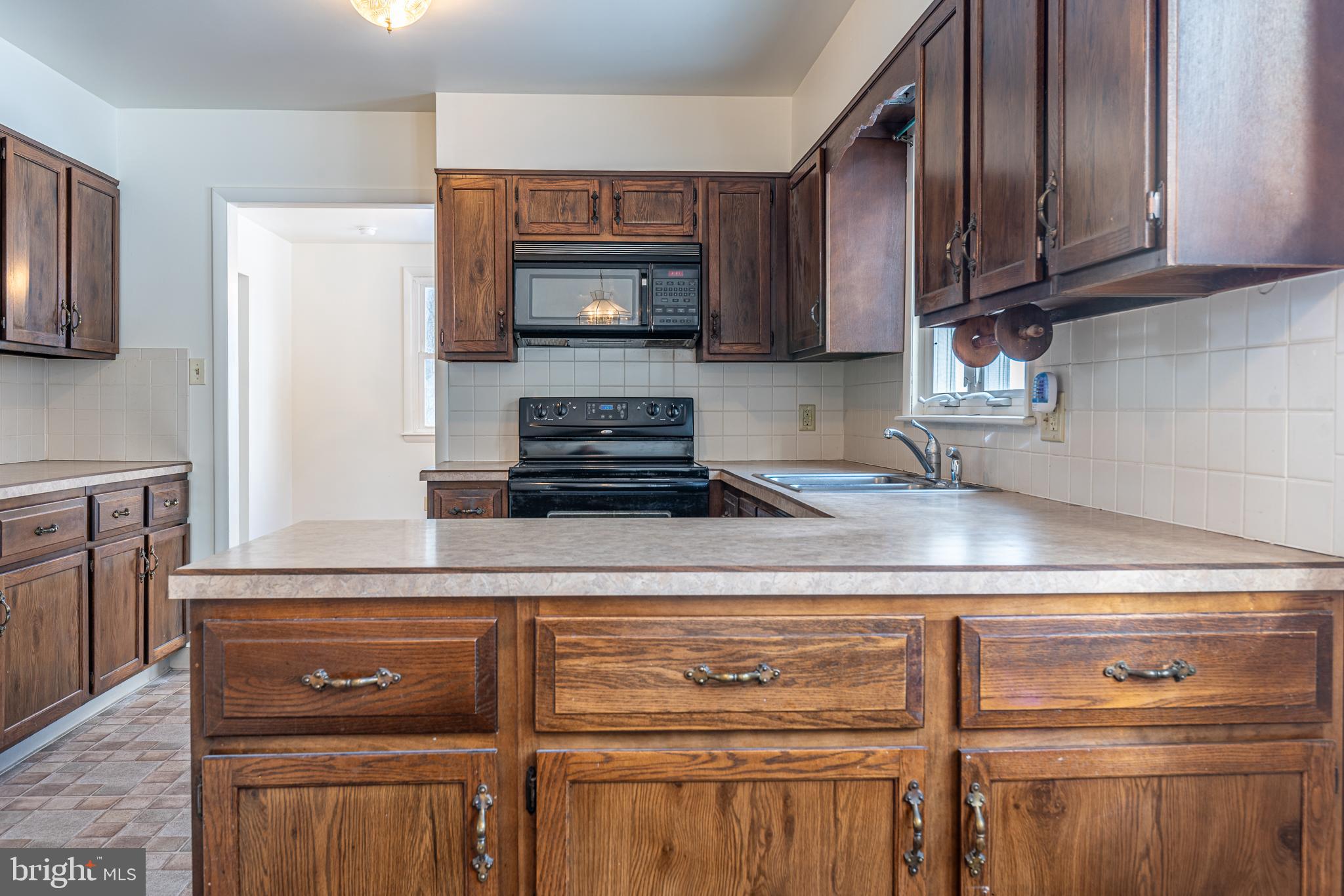 3414 County Line Road Quakertown, PA 18951 - Photo 17 of 36