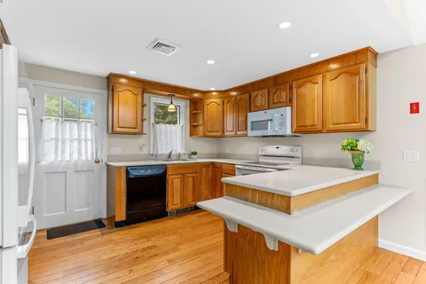 $1,100,000 | 35 Oakridge Circle, Chatham, MA 02633