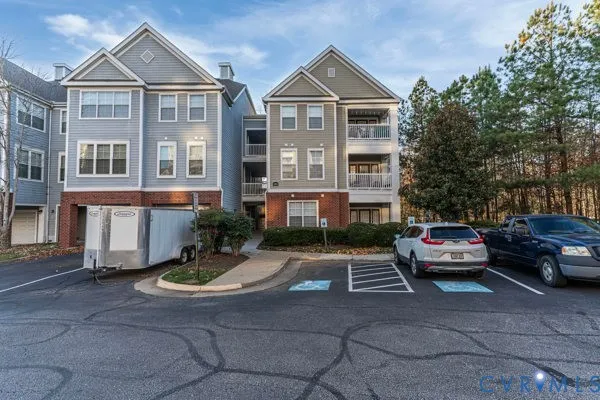 $240,000 | 604 Bristol Village Drive, Unit 104, Midlothian, VA 23114