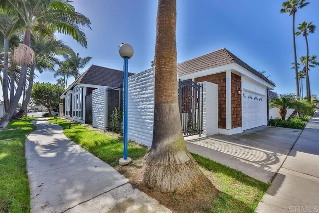 a very nice looking room with wooden floor and a fireplace