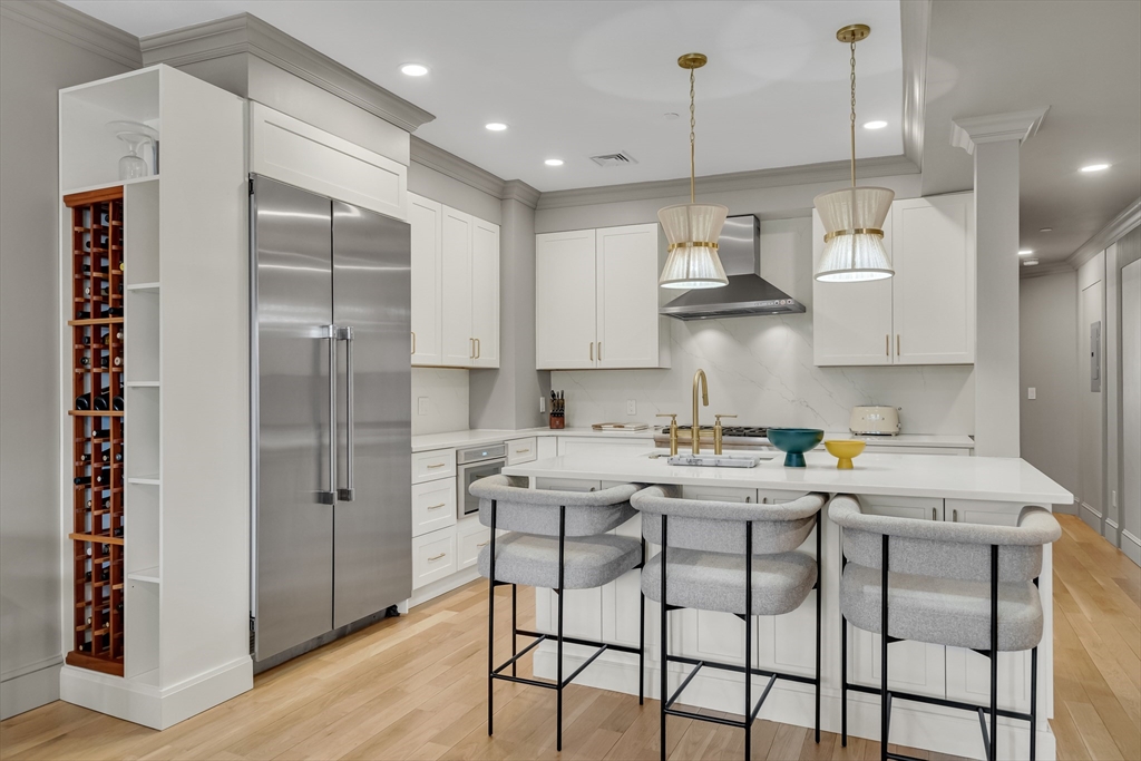 119 St Botolph Street, Unit 3 Boston, MA 02115 - Photo 4 of 16