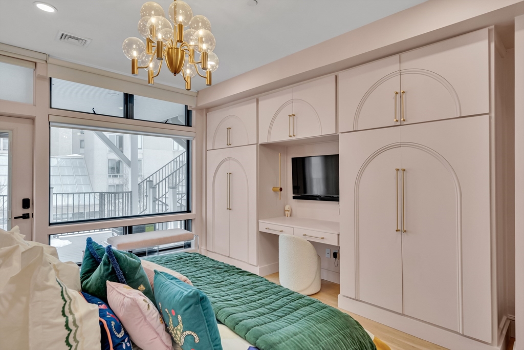 119 St Botolph Street, Unit 3 Boston, MA 02115 - Photo 9 of 16