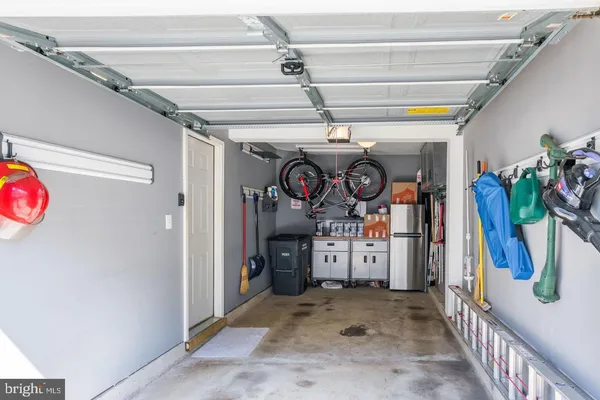 $2,650 | 43726 Clear Lake Square, Ashburn, VA 20147