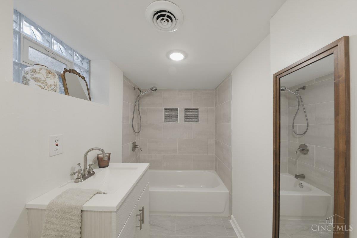 7540 Lawyer Road Cincinnati, OH 45244 - Photo 49 of 58