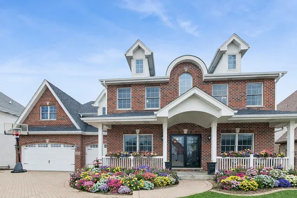 $889,900 | 10835 Scarlet Drive, Orland Park, IL 60467