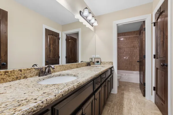 $889,900 | 10835 Scarlet Drive, Orland Park, IL 60467