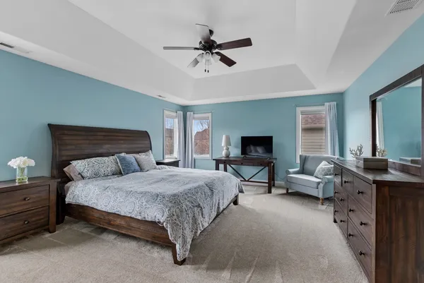 $889,900 | 10835 Scarlet Drive, Orland Park, IL 60467