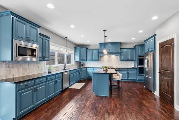 $889,900 | 10835 Scarlet Drive, Orland Park, IL 60467
