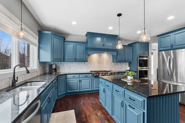 $889,900 | 10835 Scarlet Drive, Orland Park, IL 60467