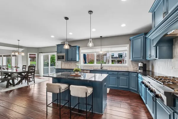$889,900 | 10835 Scarlet Drive, Orland Park, IL 60467