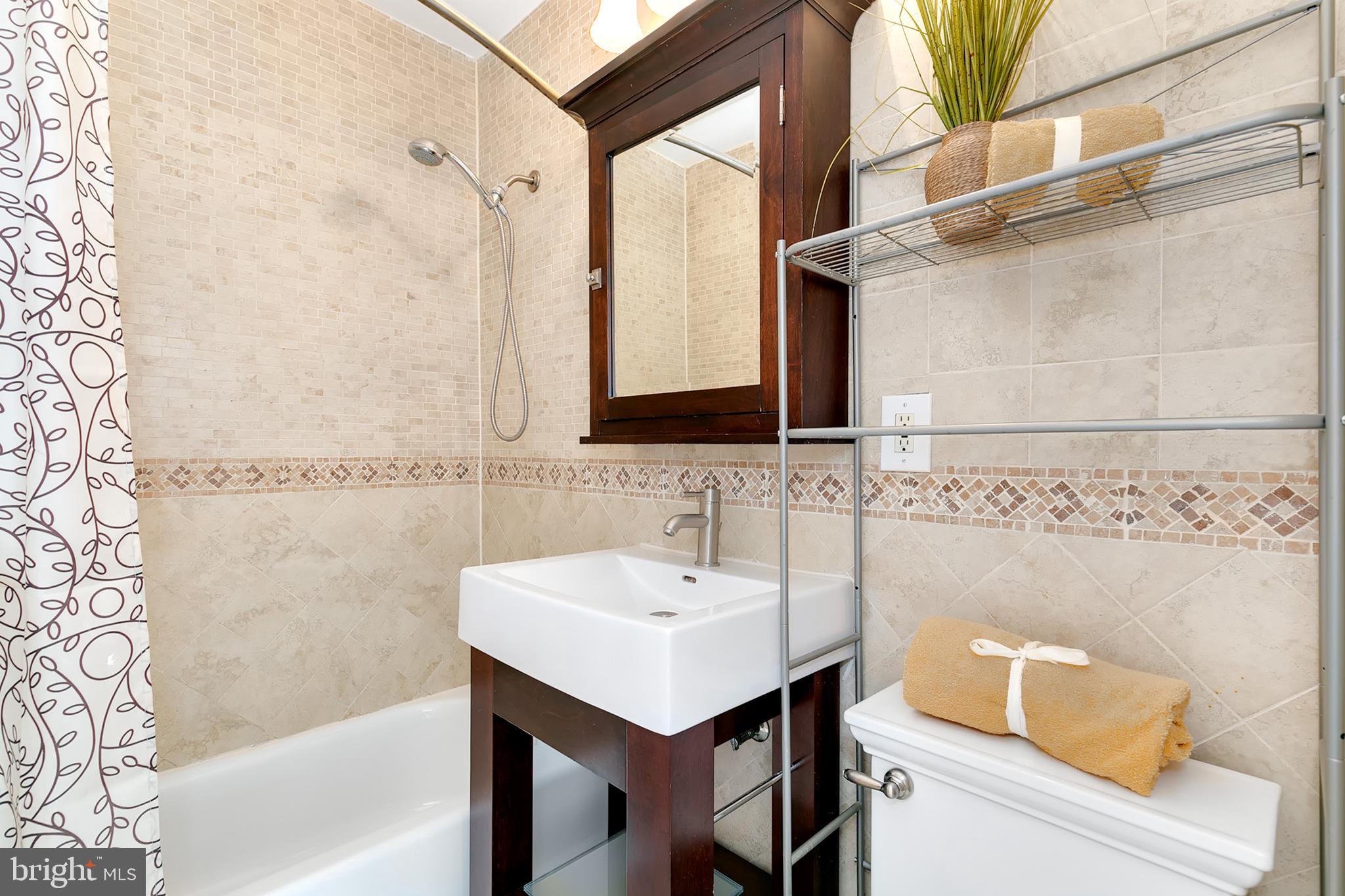 628 3rd Street Southwest, Unit 115 Washington, DC 20024 - Photo 27 of 29
