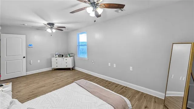 $2,000 | 528 Grovewood Drive, Gretna, LA 70056