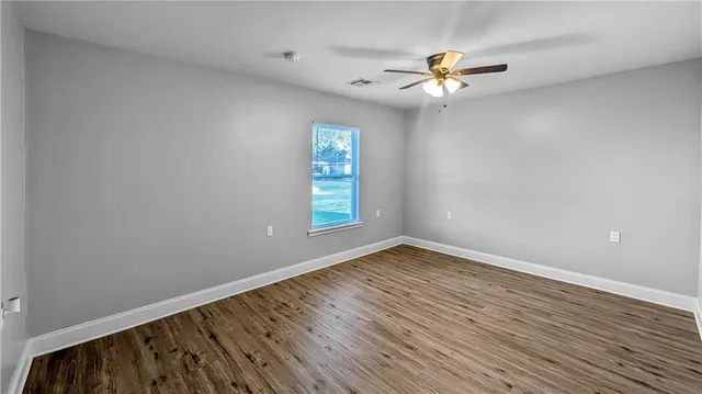 $2,000 | 528 Grovewood Drive, Gretna, LA 70056