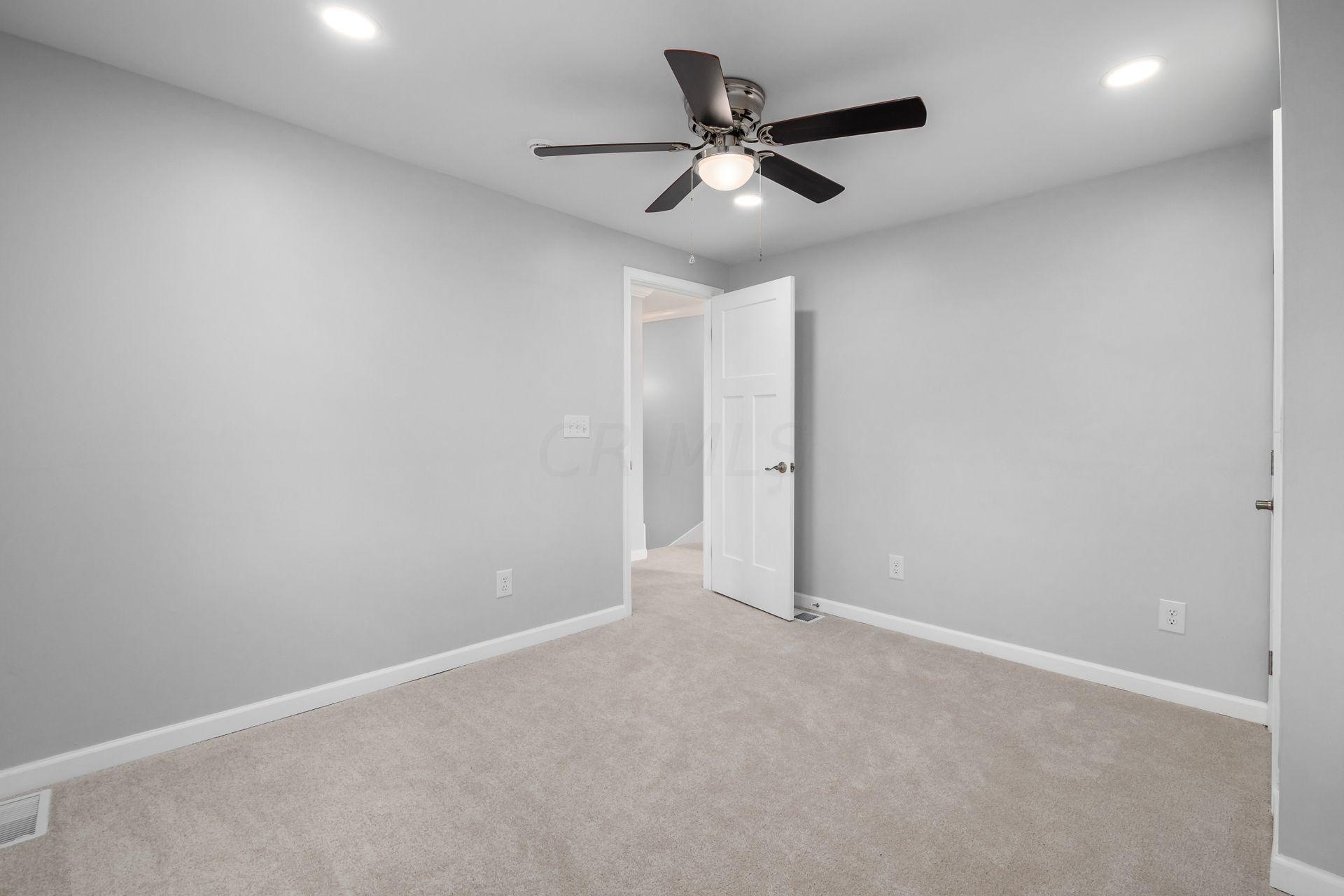 1330 Lockbourne Road Columbus, OH 43206 - Photo 22 of 35