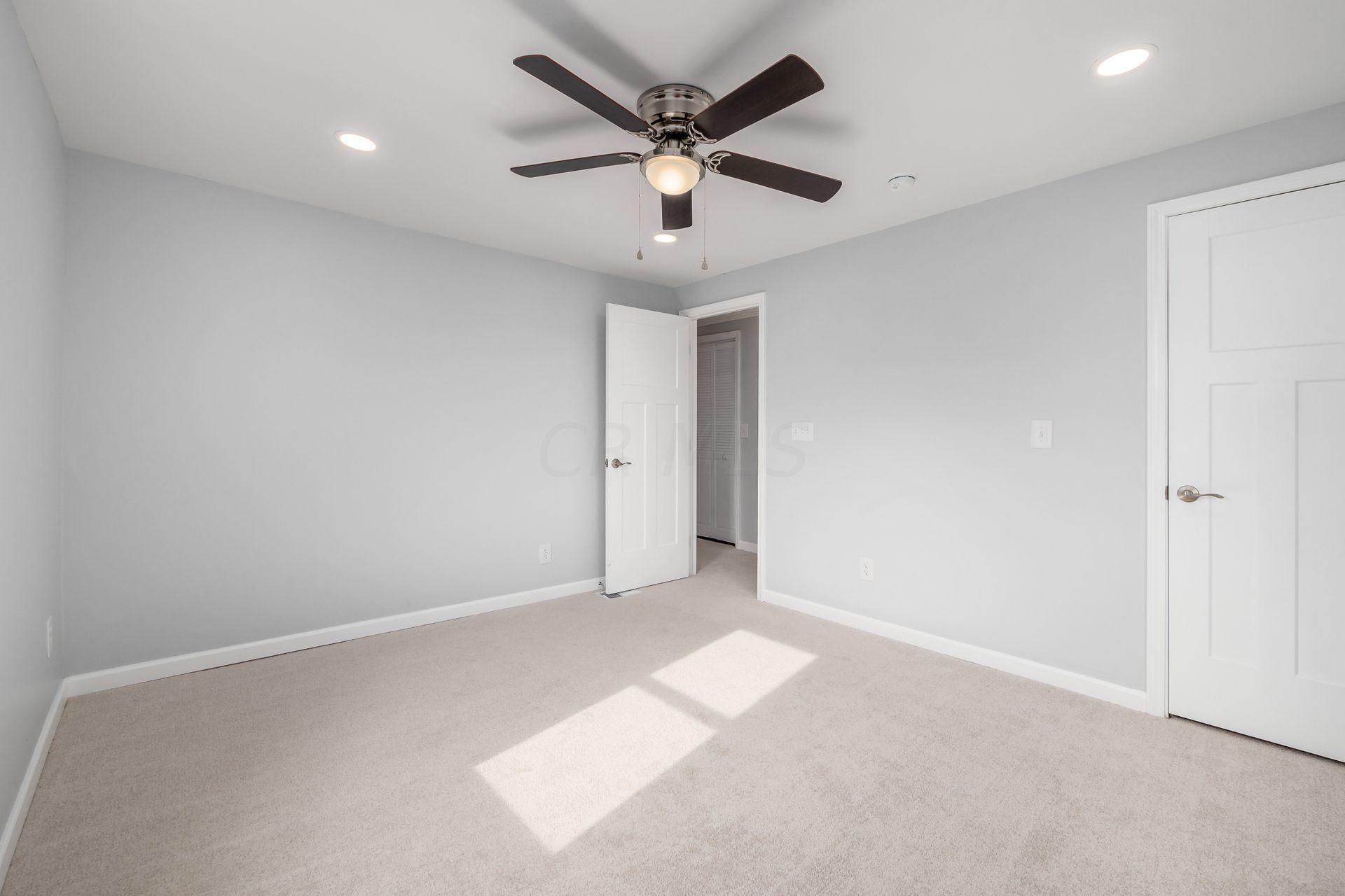 1330 Lockbourne Road Columbus, OH 43206 - Photo 24 of 35