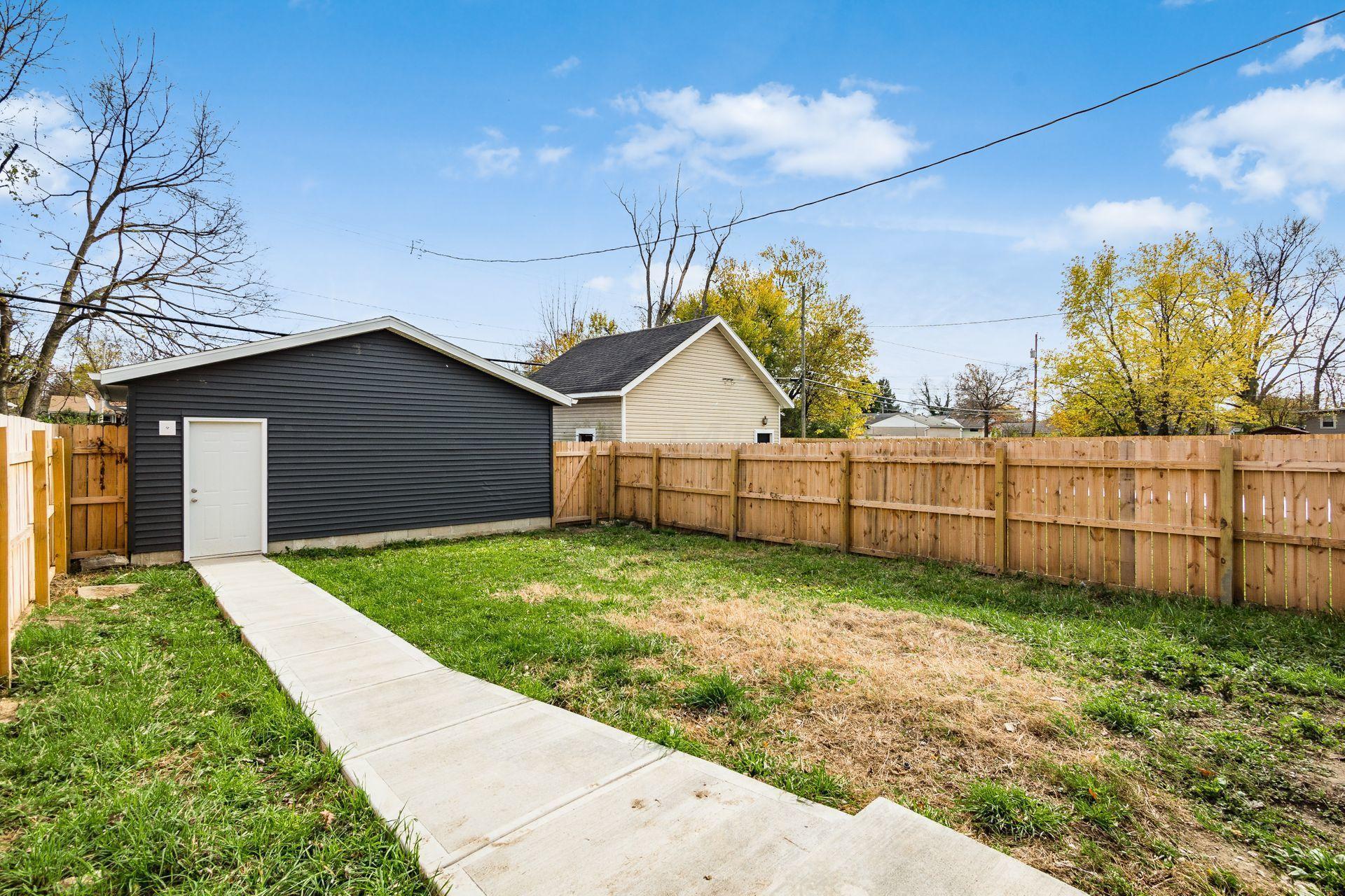 1330 Lockbourne Road Columbus, OH 43206 - Photo 30 of 35