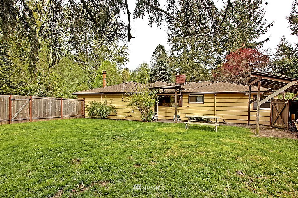 23126-23128 Locust Way Bothell, WA 98021 - Photo 11 of 25