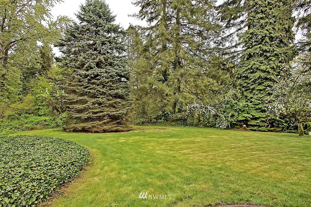23126-23128 Locust Way Bothell, WA 98021 - Photo 13 of 25