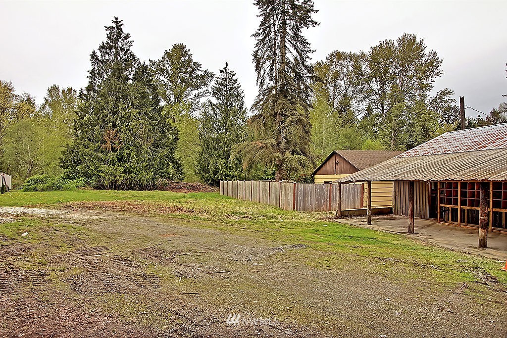 23126-23128 Locust Way Bothell, WA 98021 - Photo 23 of 25