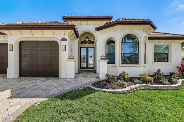 $874,900 | 11781 Lady Anne Circle, Cape Coral, FL 33991